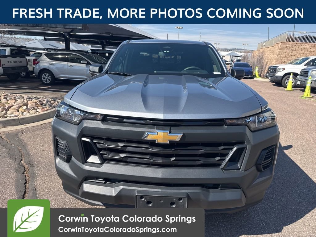2025 Chevrolet Colorado LT photo 2