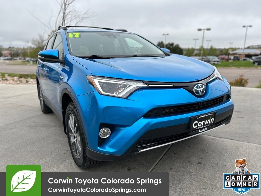 2017 Toyota RAV4 Hybrid XLE AWD's photo