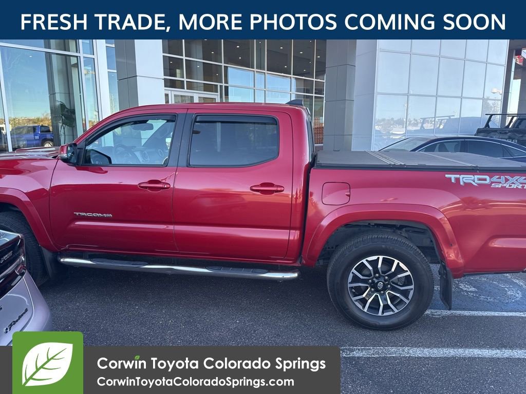 2021 Toyota Tacoma TRD Sport V6 photo 3