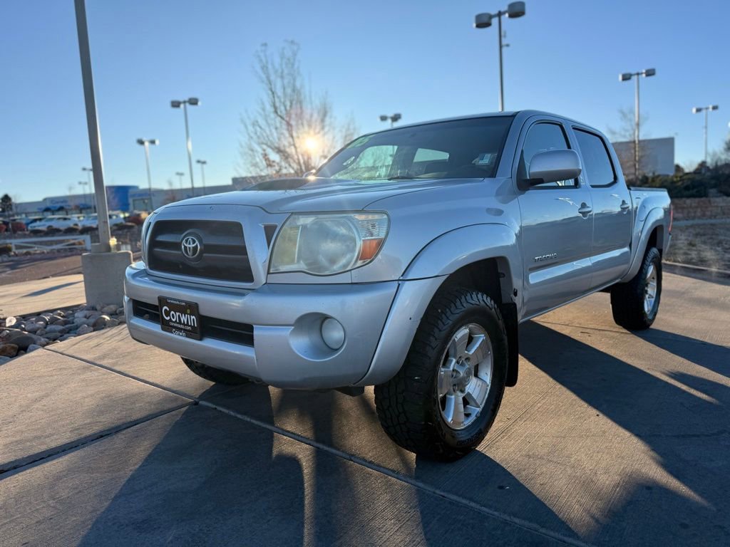 2005 Toyota Tacoma Base V6 photo 3