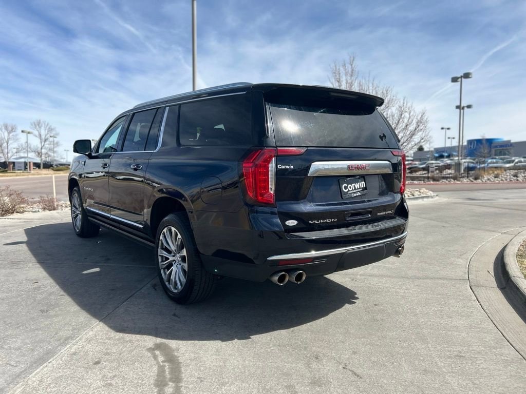 2023 Gmc Yukon XL XL Denali photo 2