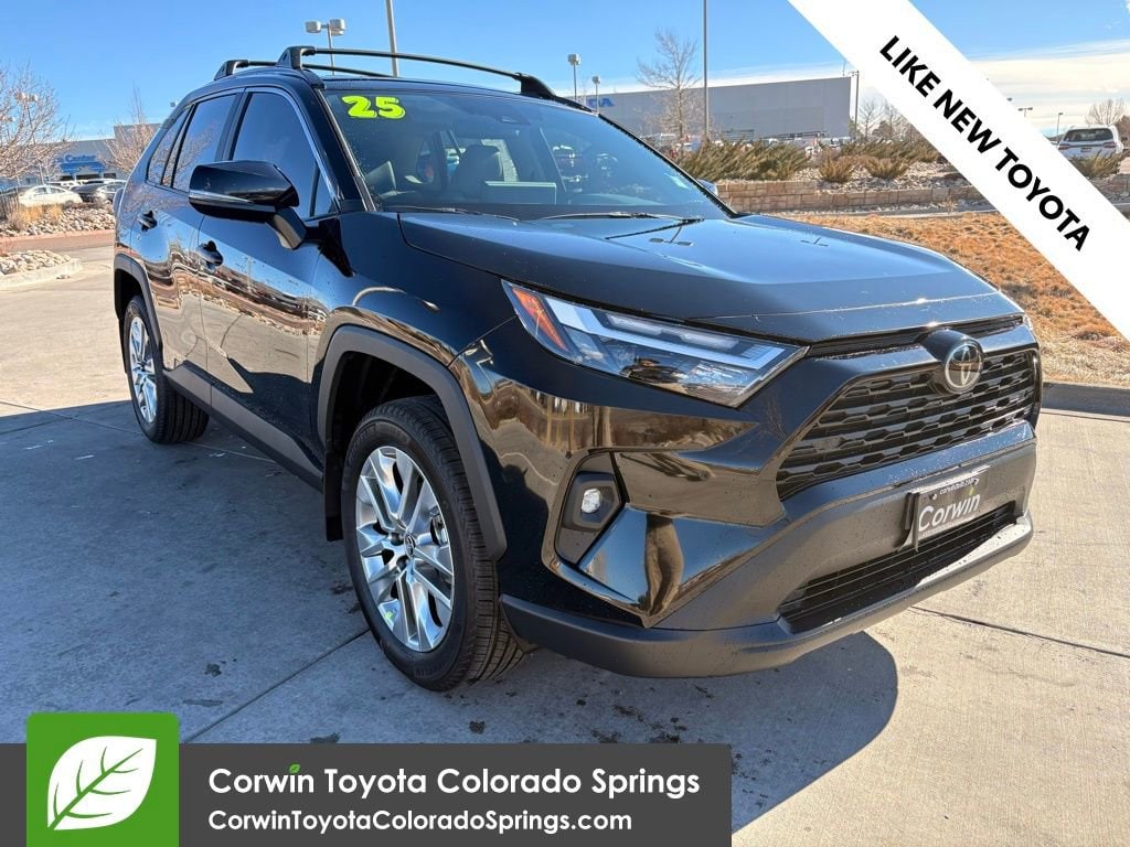 2025 Toyota RAV4 XLE Premium's photo