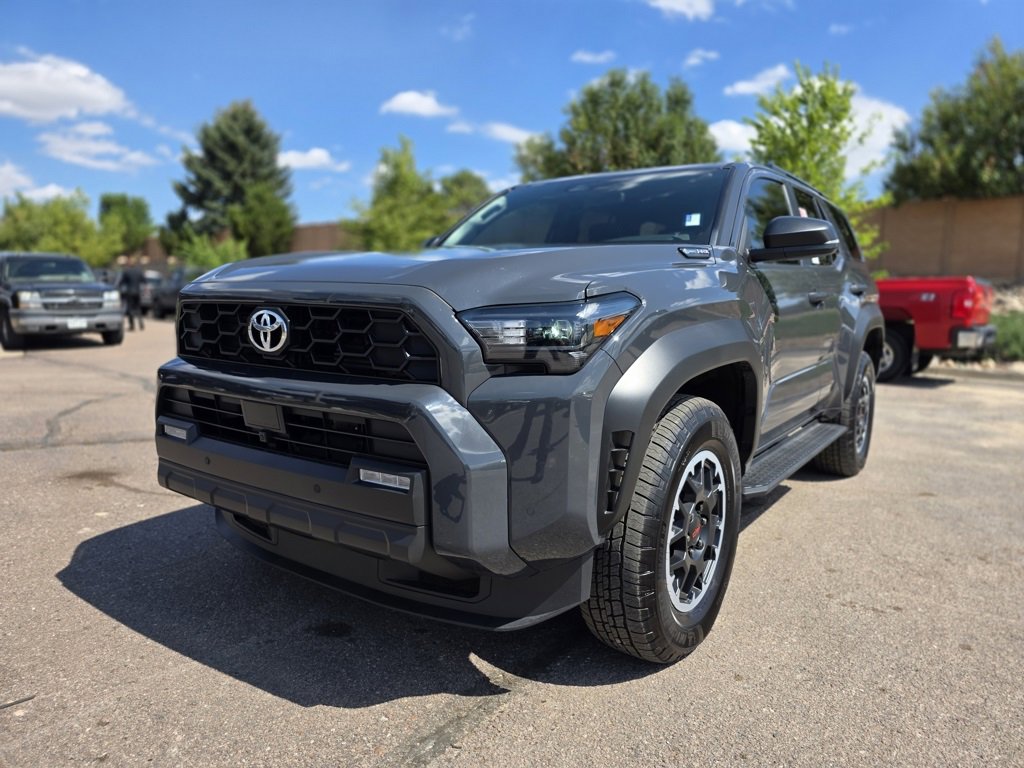 2025 Toyota 4Runner photo 2