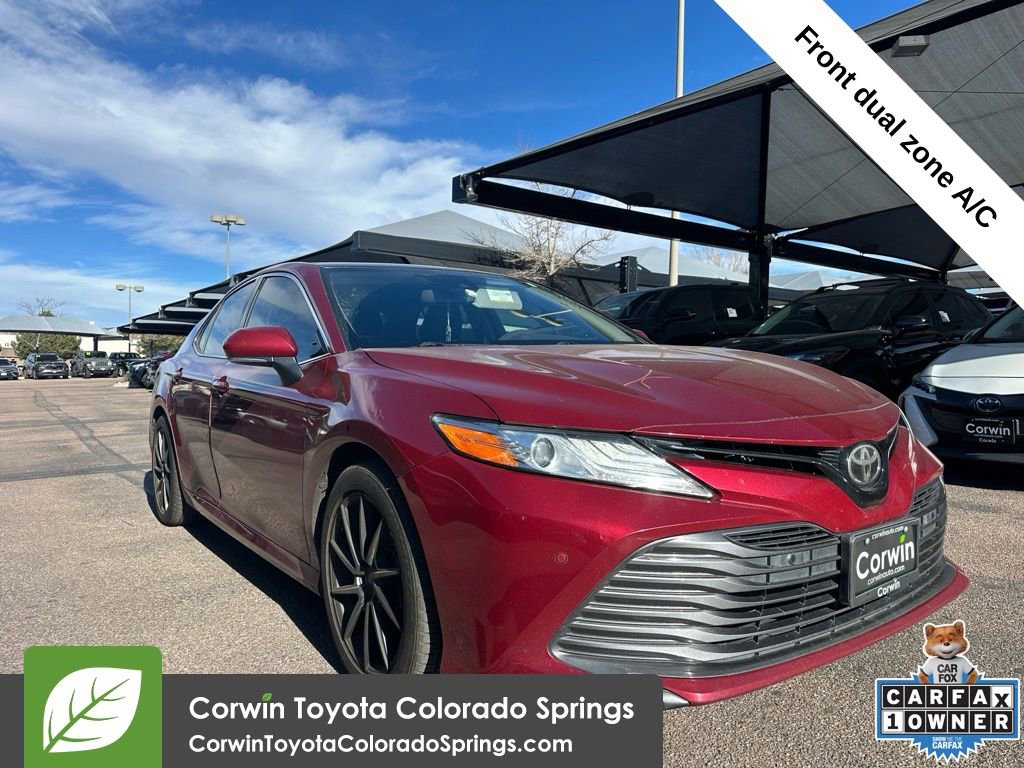 2018 Toyota Camry XLE's photo