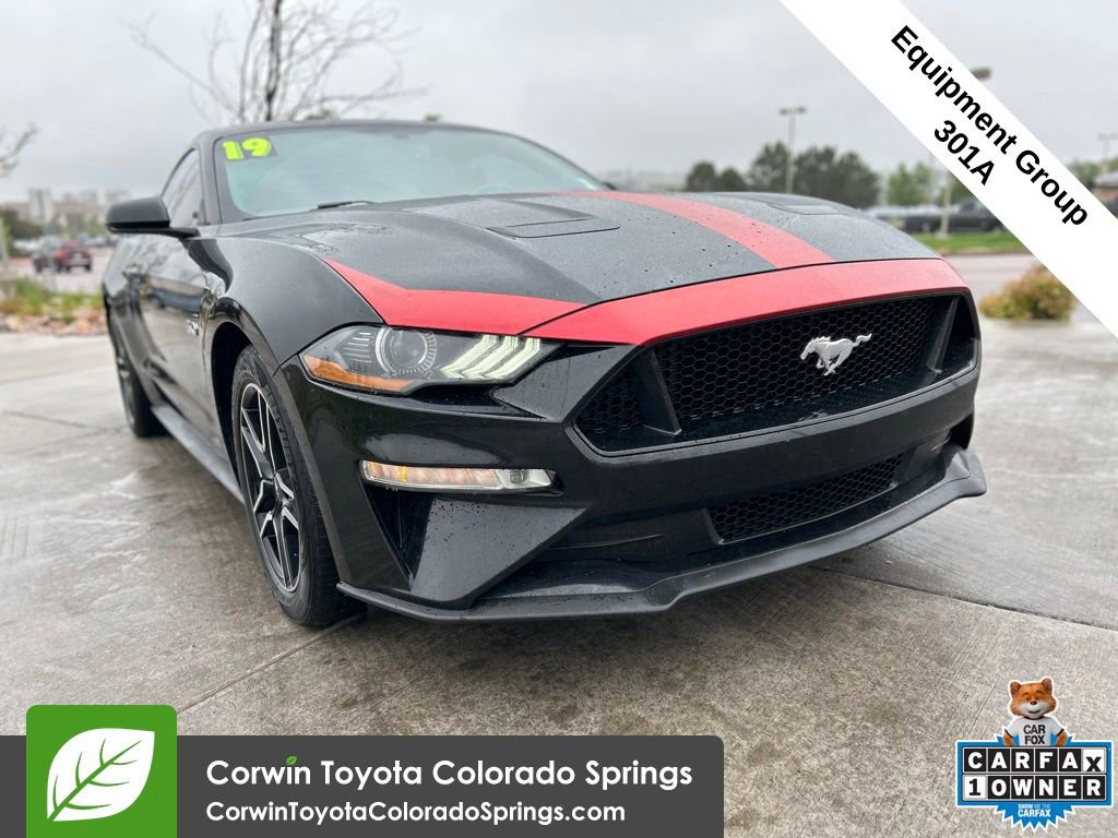 2019 Ford Mustang GT Coupe's photo