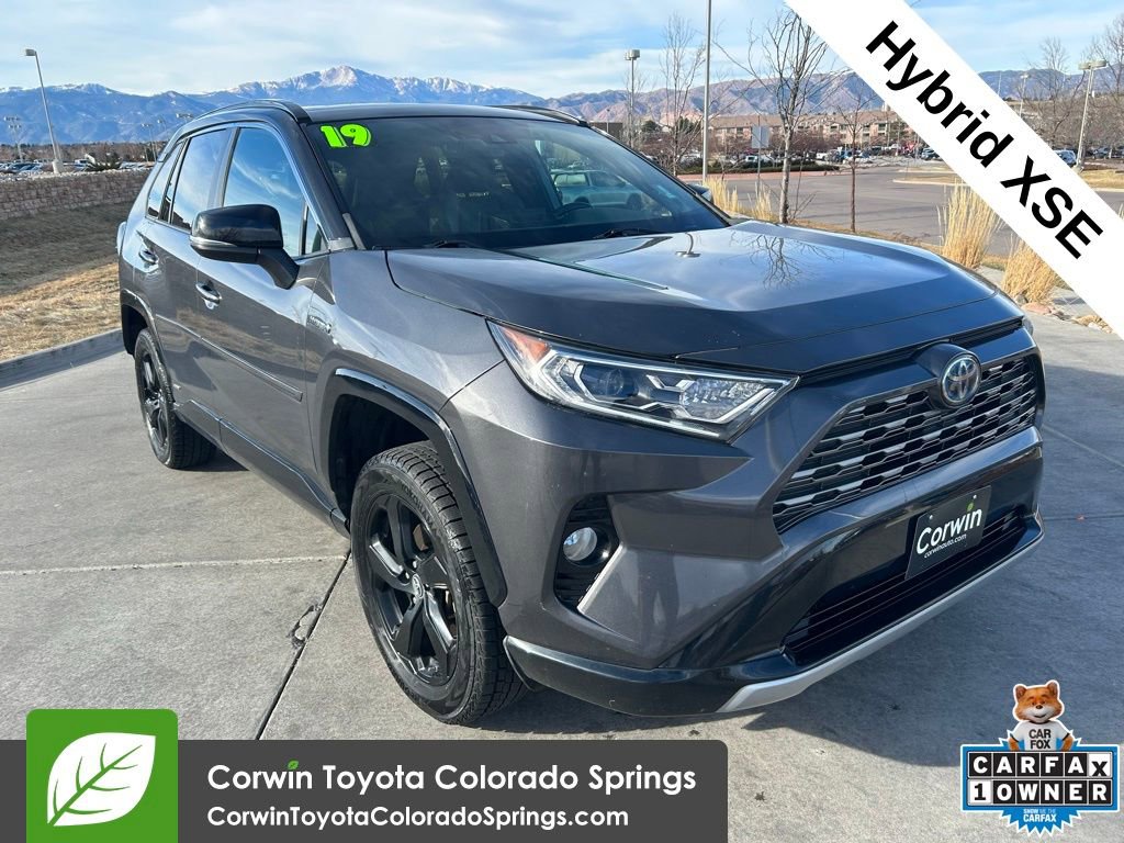 2019 Toyota RAV4 XSE's photo