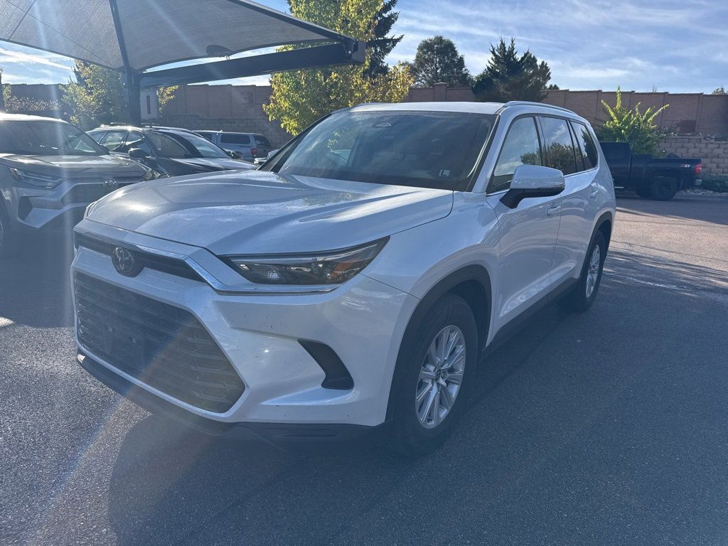 2025 Toyota Grand Highlander XLE photo 3