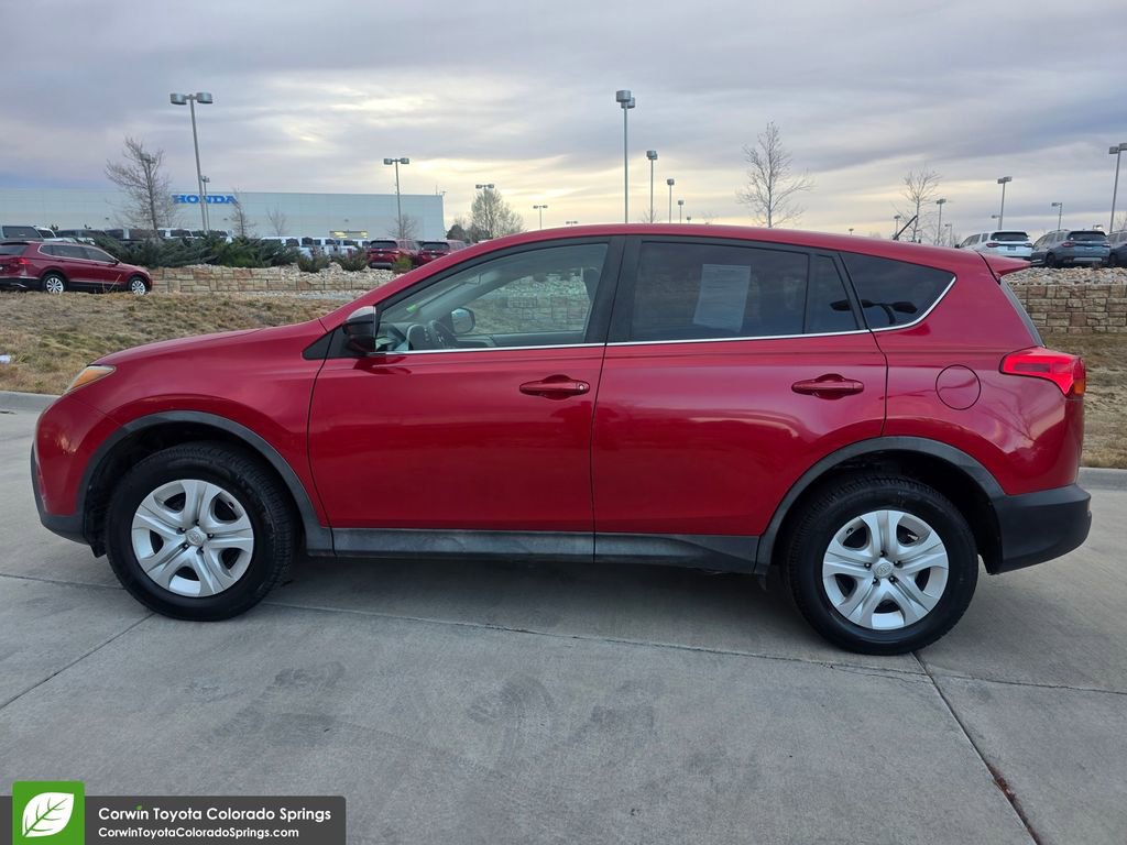 2013 Toyota RAV4 LE photo 4