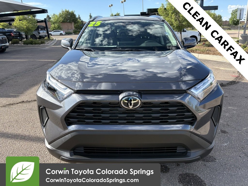 2025 Toyota RAV4 Hybrid XLE photo 2