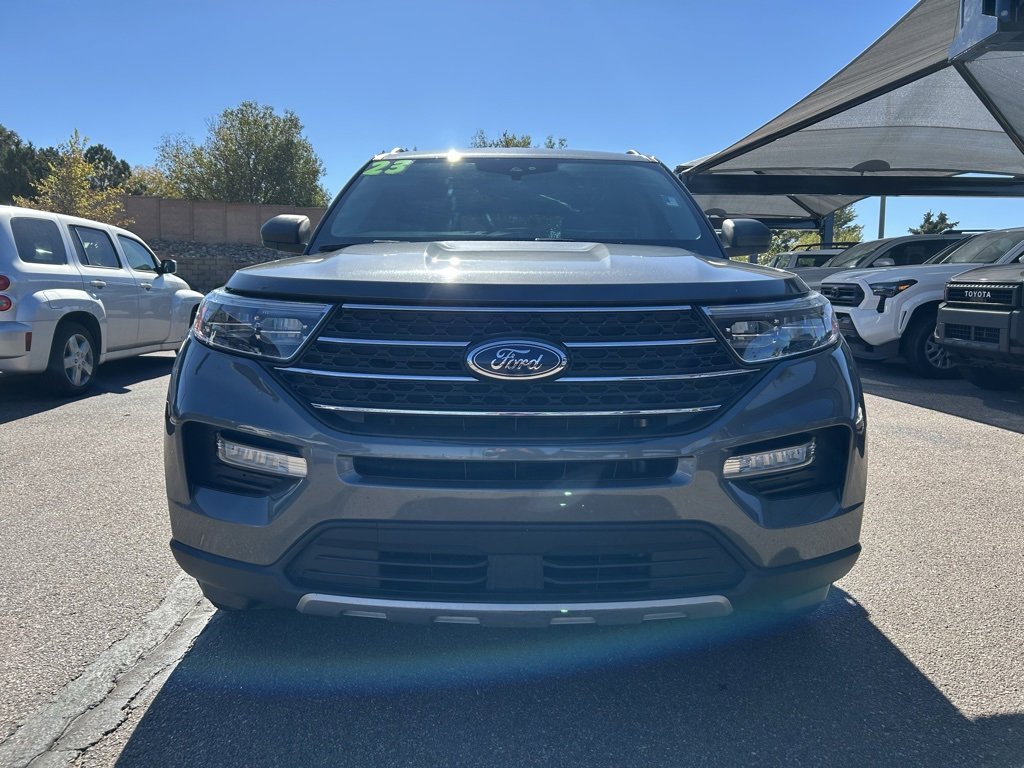 2023 Ford Explorer XLT photo 2