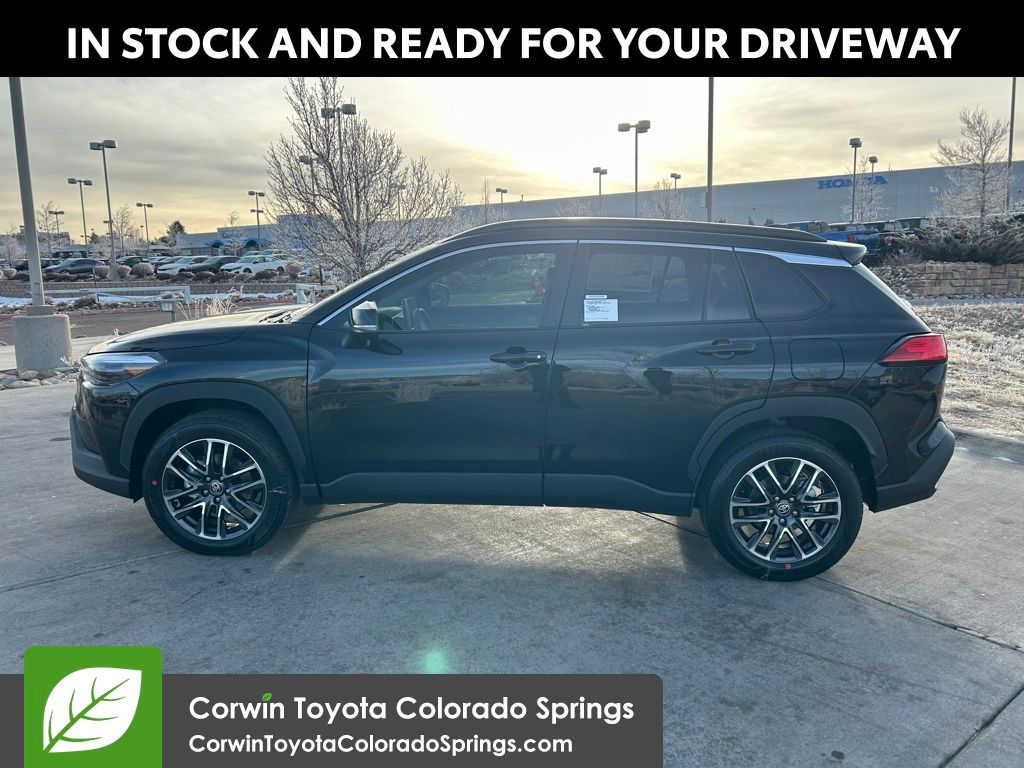 2026 Toyota Corolla Cross XLE photo 4