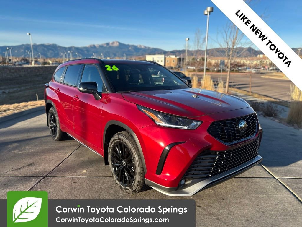 2026 Toyota Highlander XSE's photo