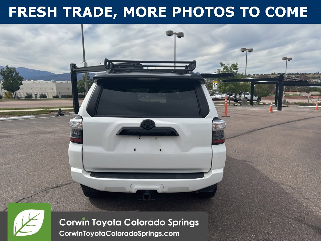 2021 Toyota 4Runner Venture Special Edition photo 4
