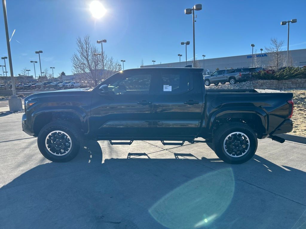 2026 Toyota Tacoma SR5 4x4 Double Cab photo 4