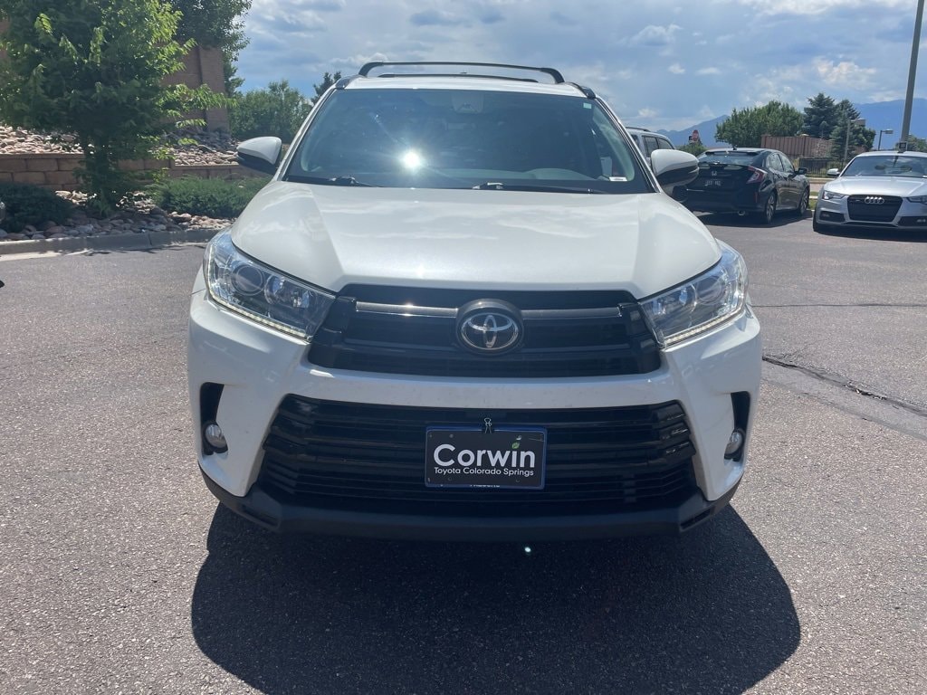 Used 2018 Toyota Highlander SE with VIN 5TDJZRFH8JS539024 for sale in Colorado Springs, CO