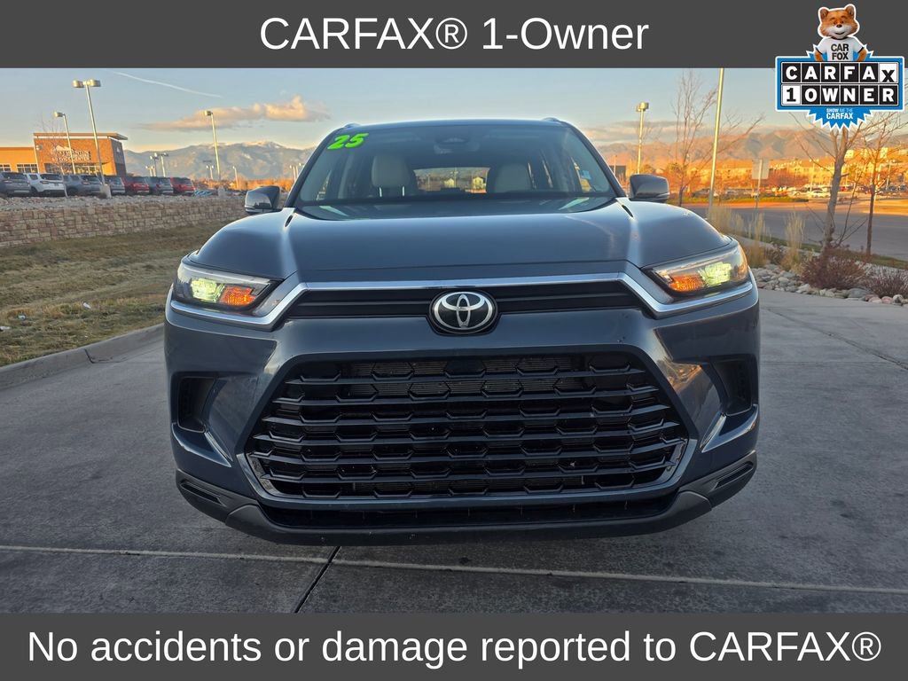 2025 Toyota Grand Highlander XLE photo 2