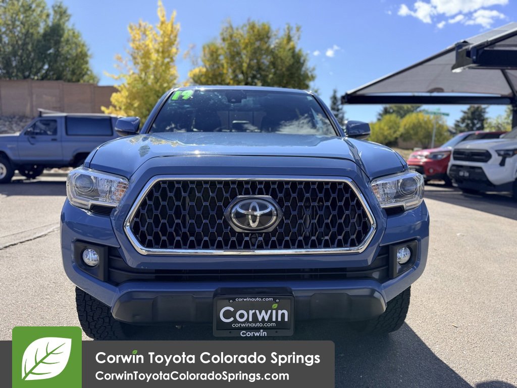 2019 Toyota Tacoma TRD V6 photo 2