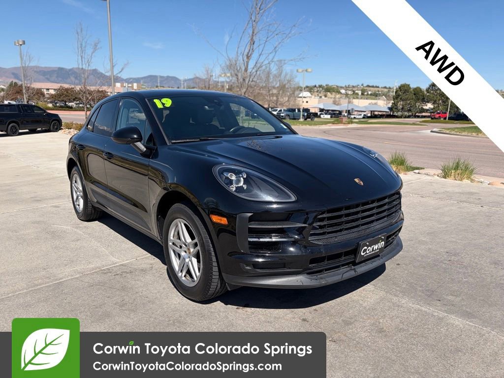 2019 Porsche Macan -'s photo