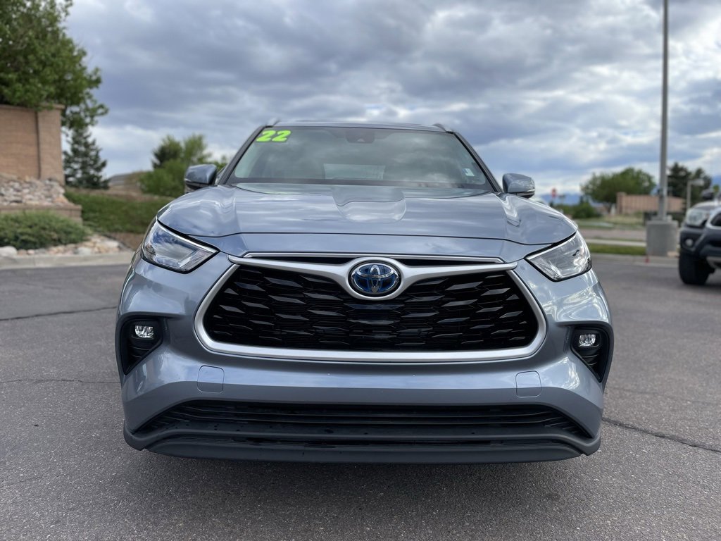 Used 2022 Toyota Highlander XLE with VIN 5TDGARAH5NS014131 for sale in Colorado Springs, CO