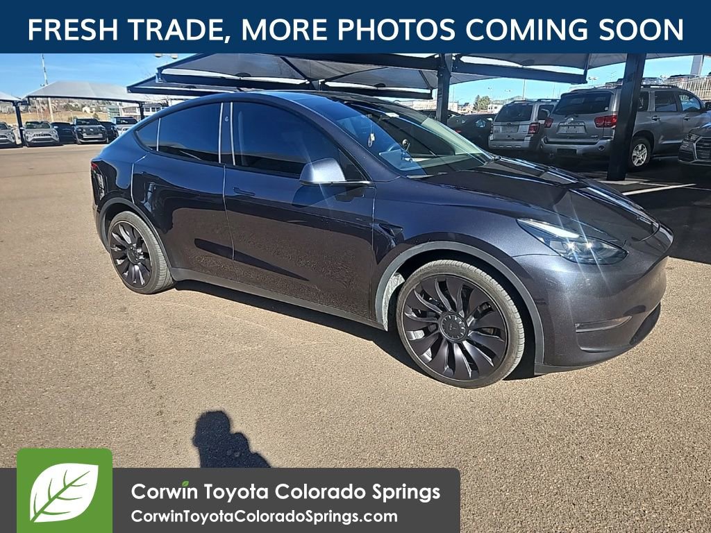 2024 Tesla Model Y Long Range photo 2