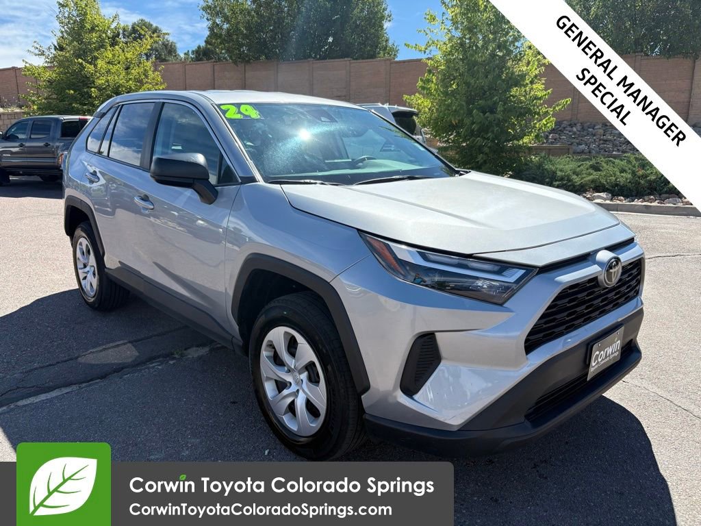 2024 Toyota RAV4 LE's photo