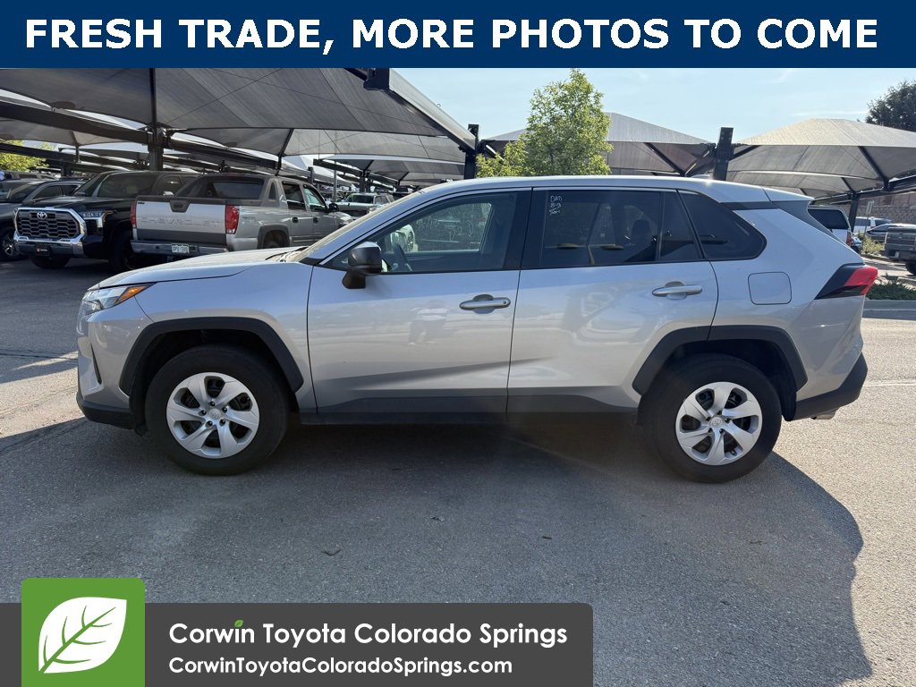2024 Toyota RAV4 LE photo 2