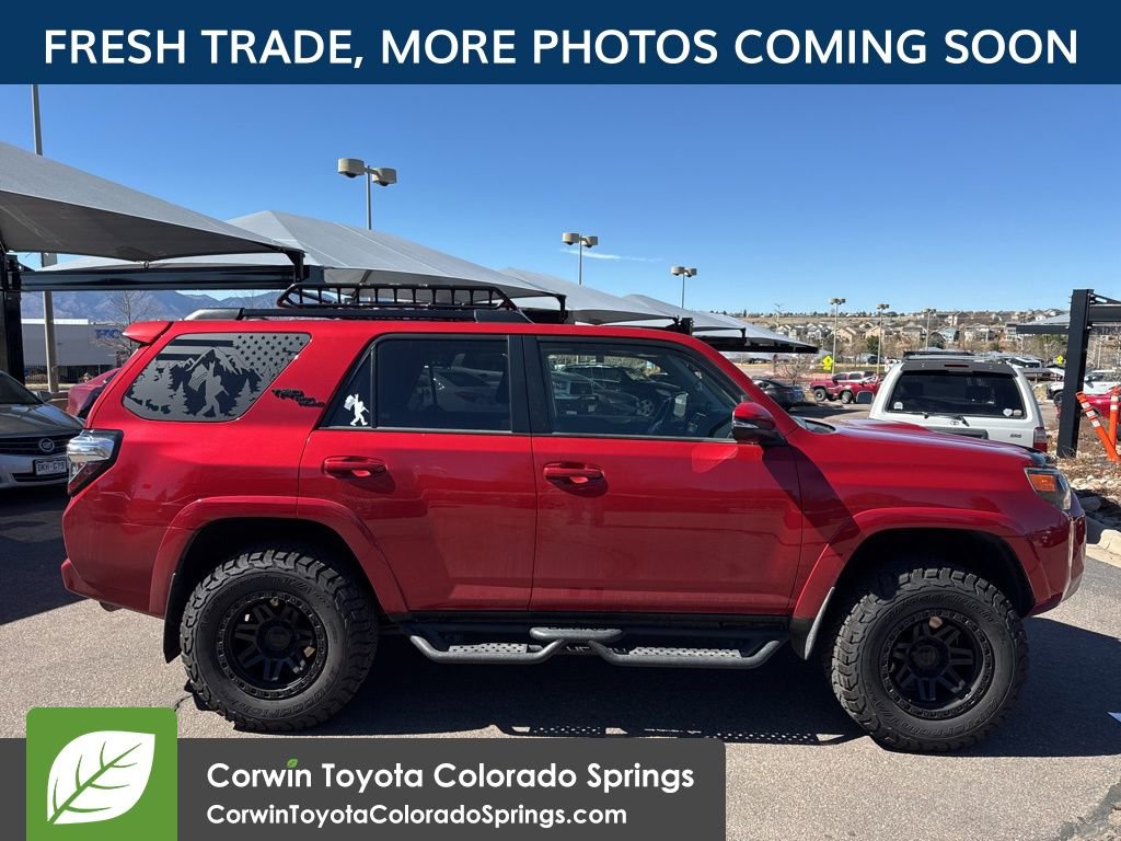 2022 Toyota 4Runner TRD Premium photo 2