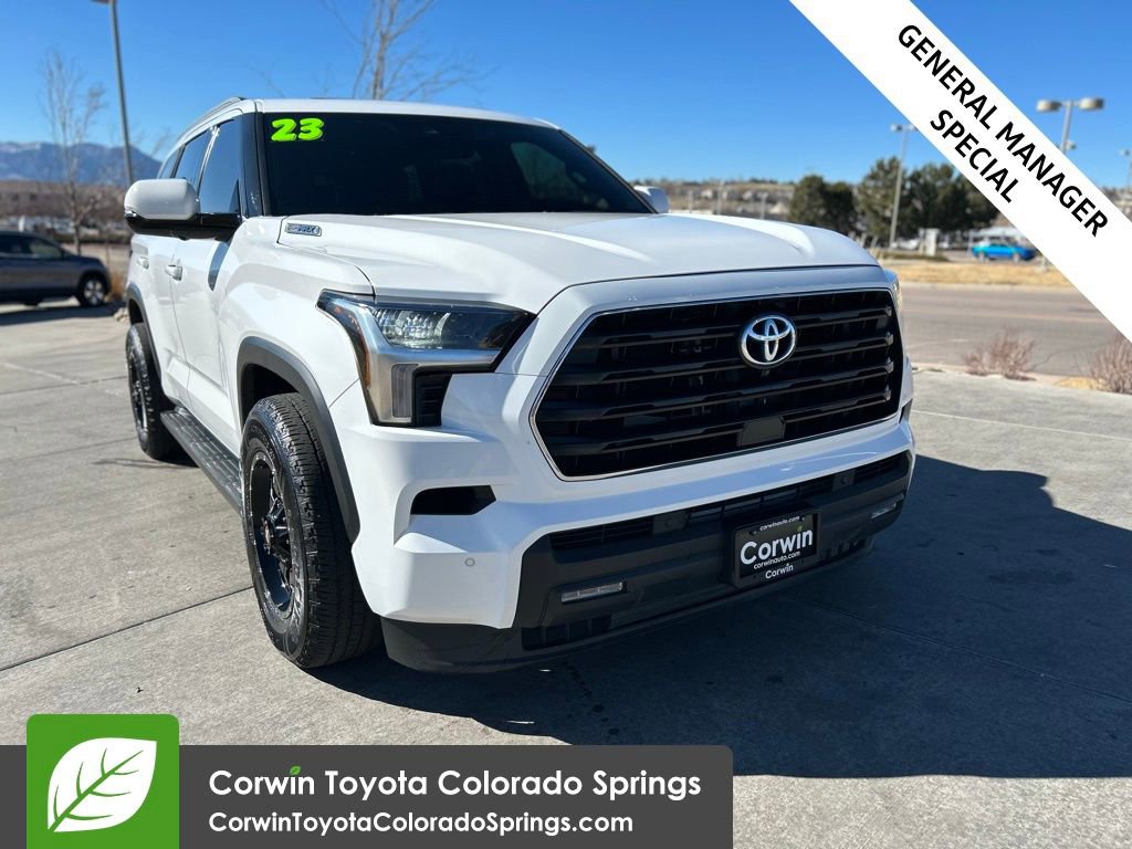 2023 Toyota Sequoia SR5 4WD i-FORCE MAX Hybrid's photo