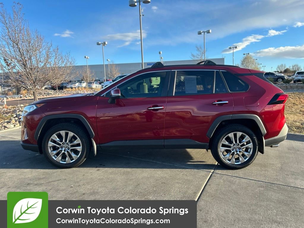 2019 Toyota RAV4 Limited photo 3