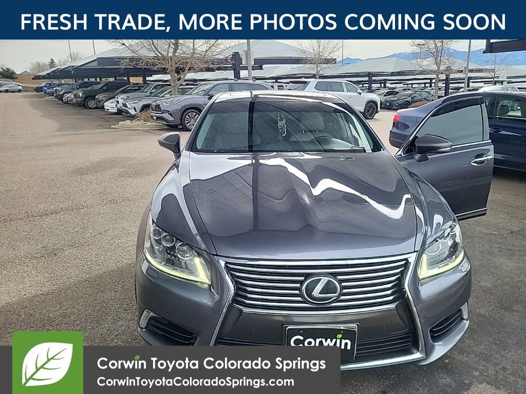 2014 Lexus LS 460 photo 2