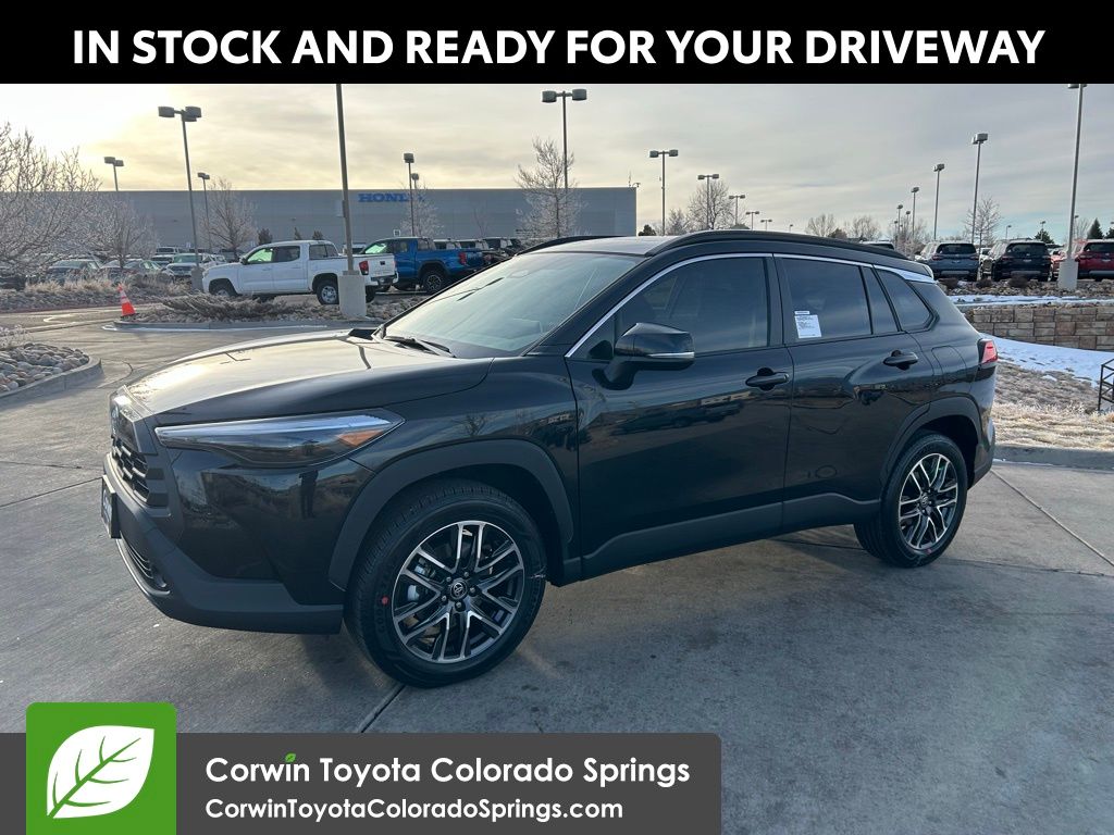 2026 Toyota Corolla Cross XLE photo 3