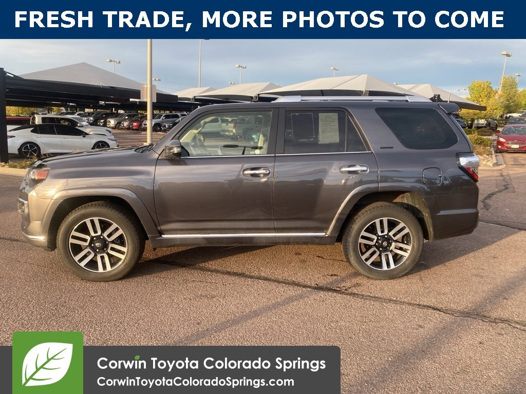 2022 Toyota 4Runner Limited 4WD photo 3