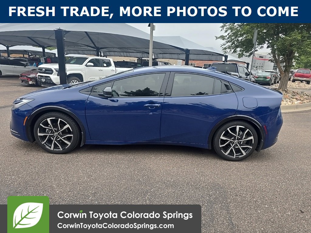 2025 Toyota Prius Plug-in Hybrid XSE photo 4