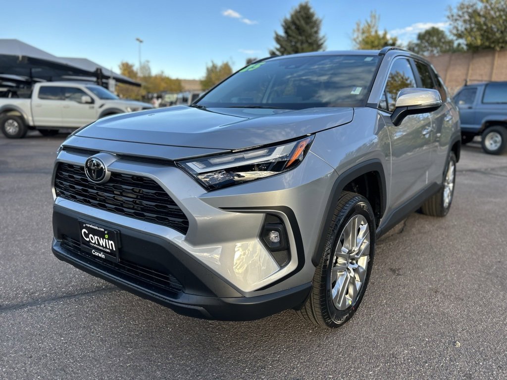 2025 Toyota RAV4 XLE Premium photo 3