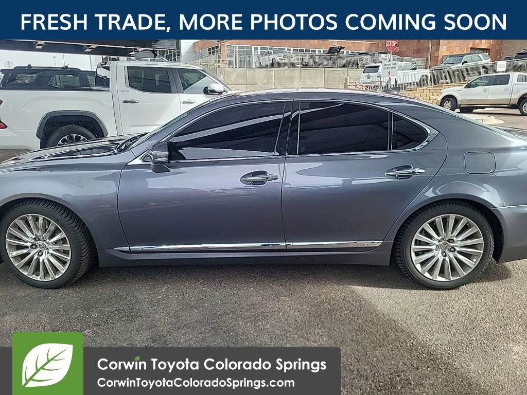 2014 Lexus LS 460 photo 3