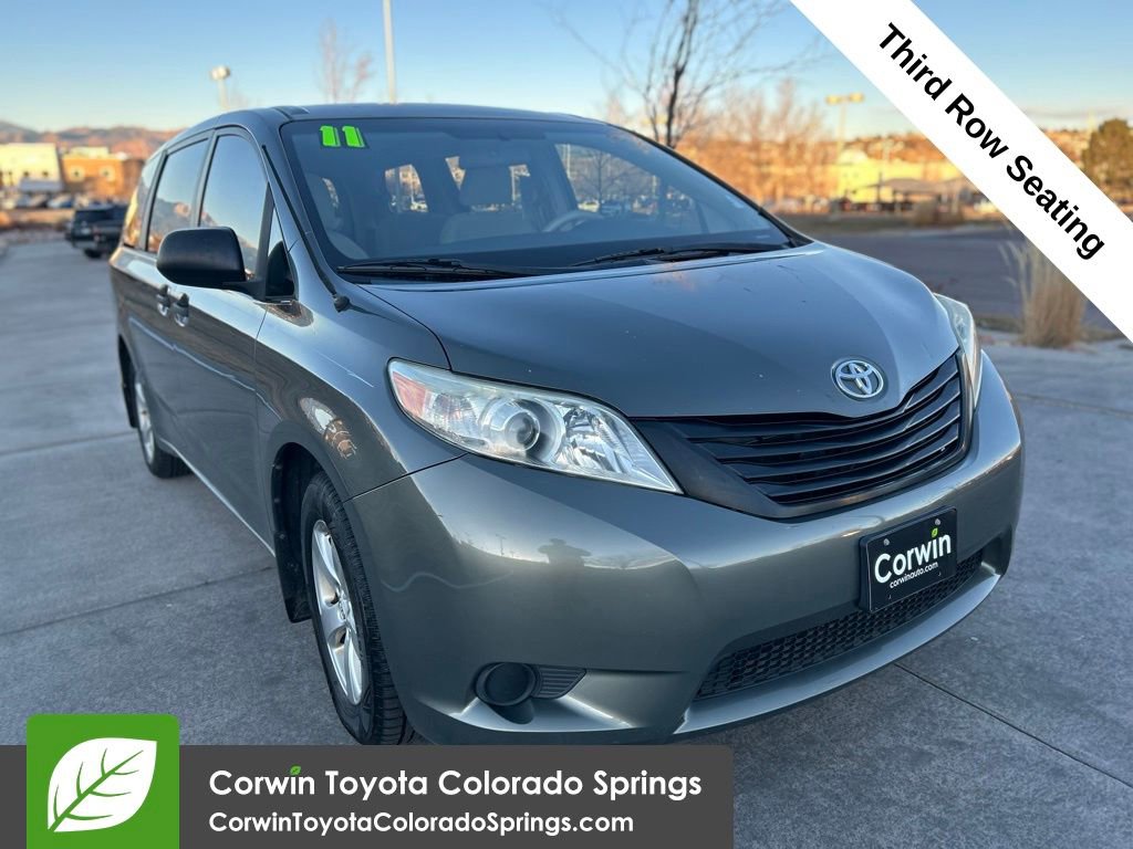 2011 Toyota Sienna Base's photo