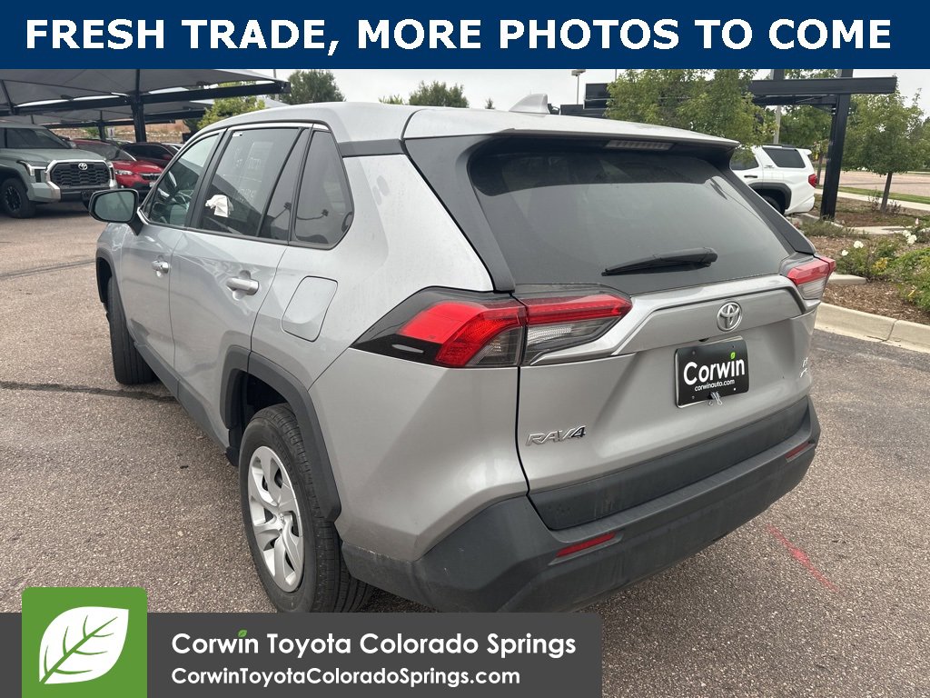 2024 Toyota RAV4 LE photo 3