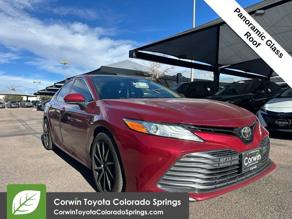 2018 Toyota Camry XLE's photo