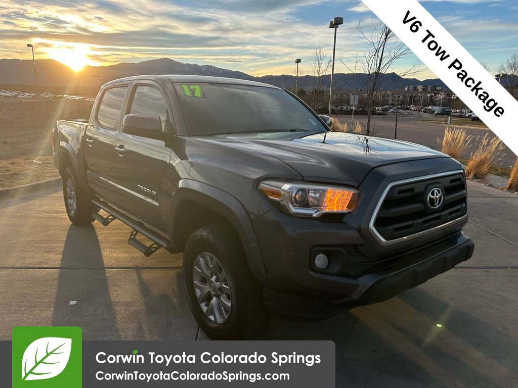 2017 Toyota Tacoma SR5's photo