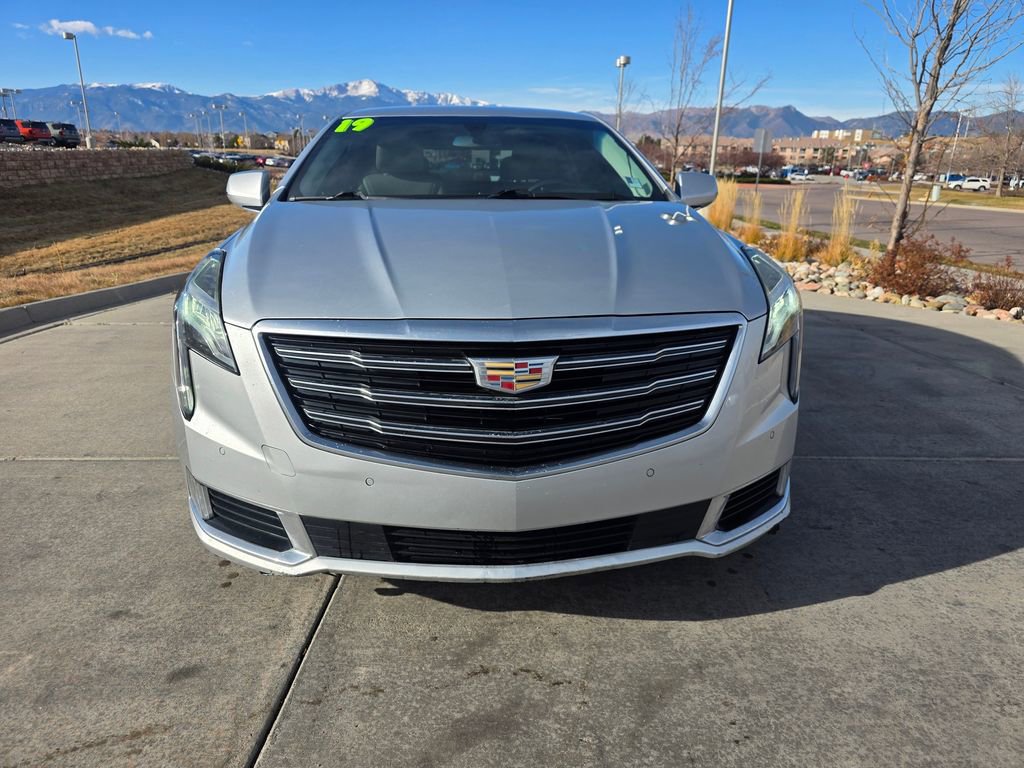 2019 Cadillac XTS Luxury photo 2
