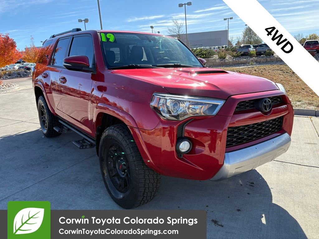 2019 Toyota 4Runner TRD Off-Road Premium's photo