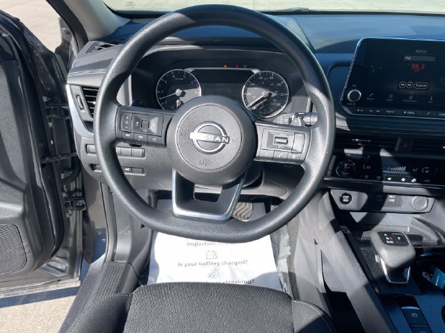 2024 Nissan Rogue SV - Photo 23