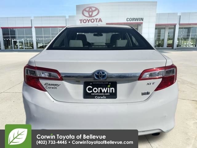 2014 Toyota Camry Hybrid XLE photo 4