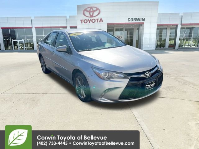 2017 Toyota Camry XLE XSE photo 2