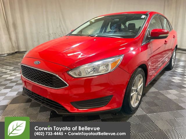 2017 Ford Focus SE photo 4