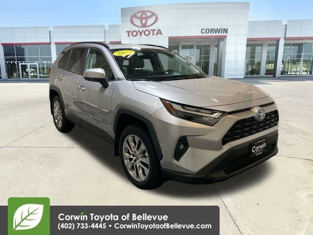 2023 Toyota RAV4 XLE Premium's photo