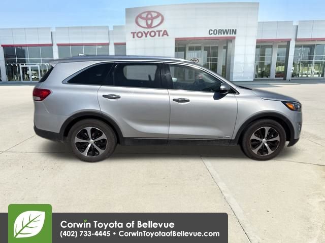 2018 Kia Sorento EX photo 2