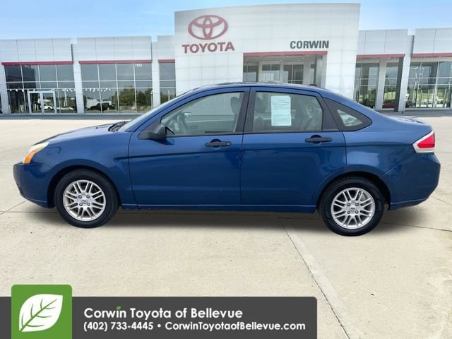 Used 2009 Ford Focus SE with VIN 1FAHP35N69W268071 for sale in Bellevue, NE