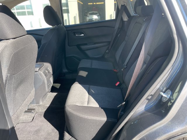 2024 Nissan Rogue SV - Photo 28