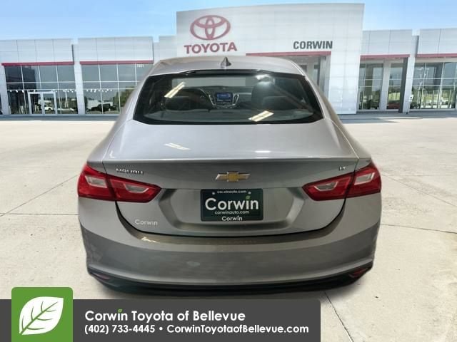 2023 Chevrolet Malibu 1LT photo 3